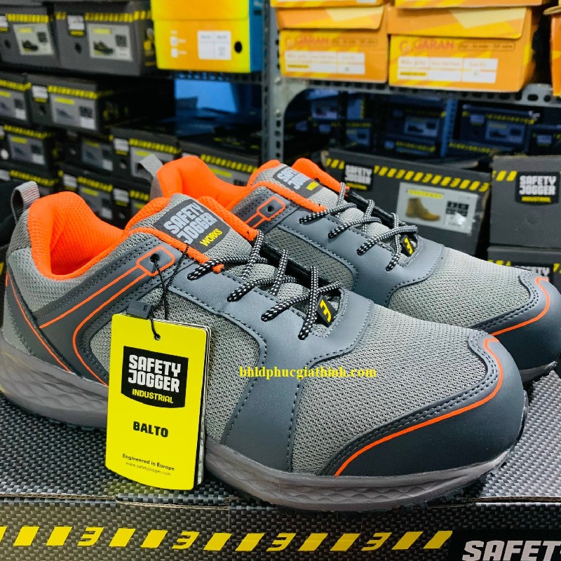 Giày bảo hộ Jogger Balto cổ thấp cực nhẹ và kiểu dáng thời trang