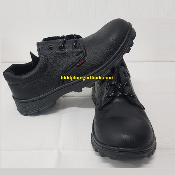 Giày bảo hộ mũi thép đế thép NTT P04 giá rẻ