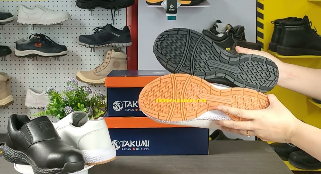 Giày bảo hộ chống tĩnh điện không buột dây Takumi Ninja S.O Nhật Bản