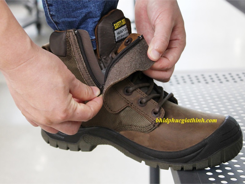 GIÀY BẢO HỘ CỔ CAO JOGGER RUSH S3