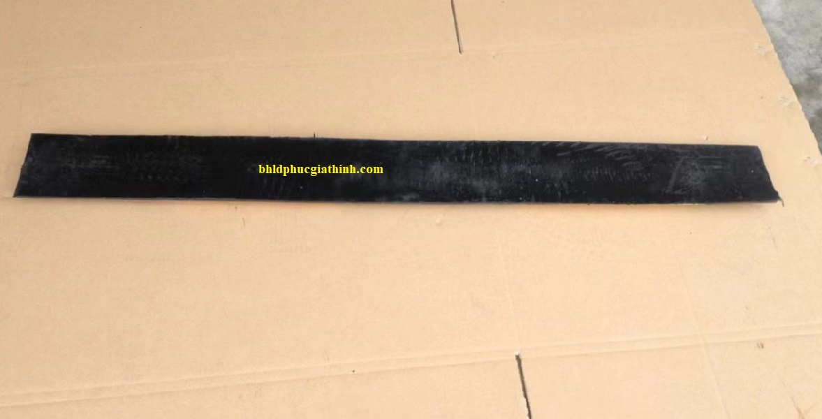 Gờ giảm tốc cao su vàng đen kích thước Dài 1000 x Rộng 100 x Cao 20mm