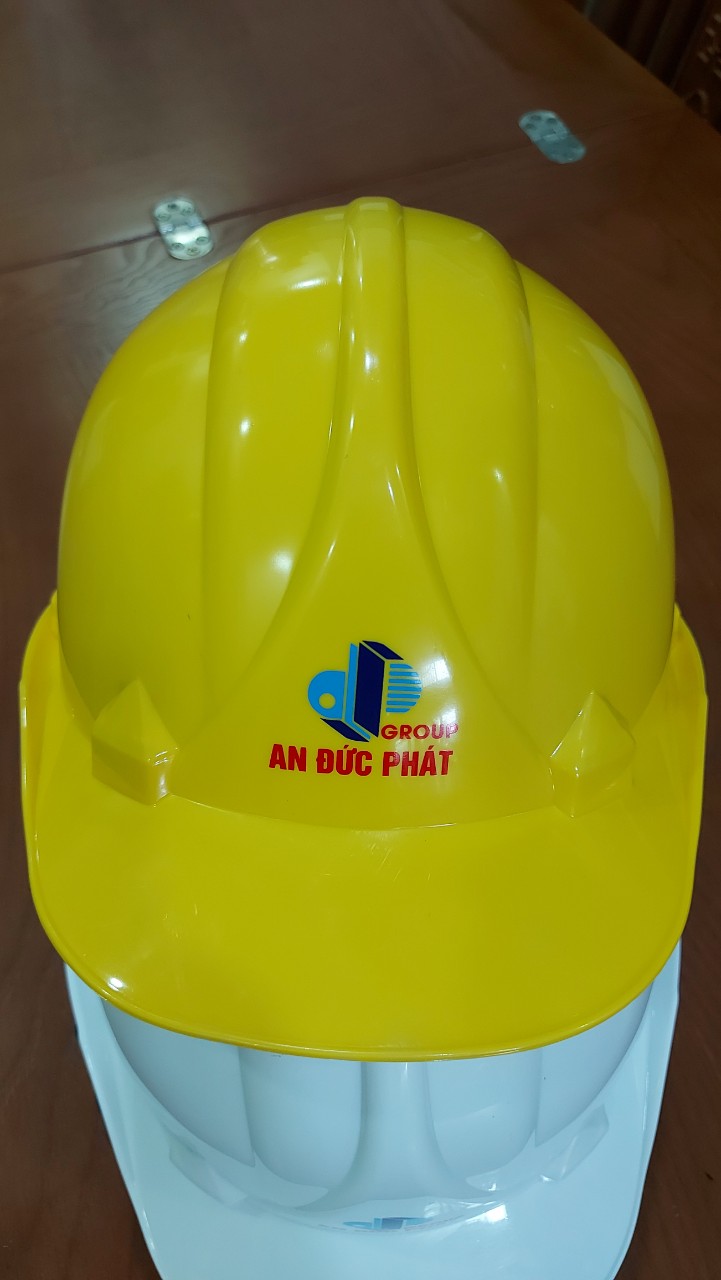 In logo trực tiếp lên nón bảo hộ lao động