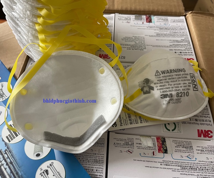 Khẩu trang phòng độc 3M 8210 N95 dùng một lần