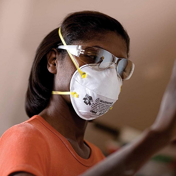 Khẩu trang phòng độc 3M 8210 N95 dùng một lần