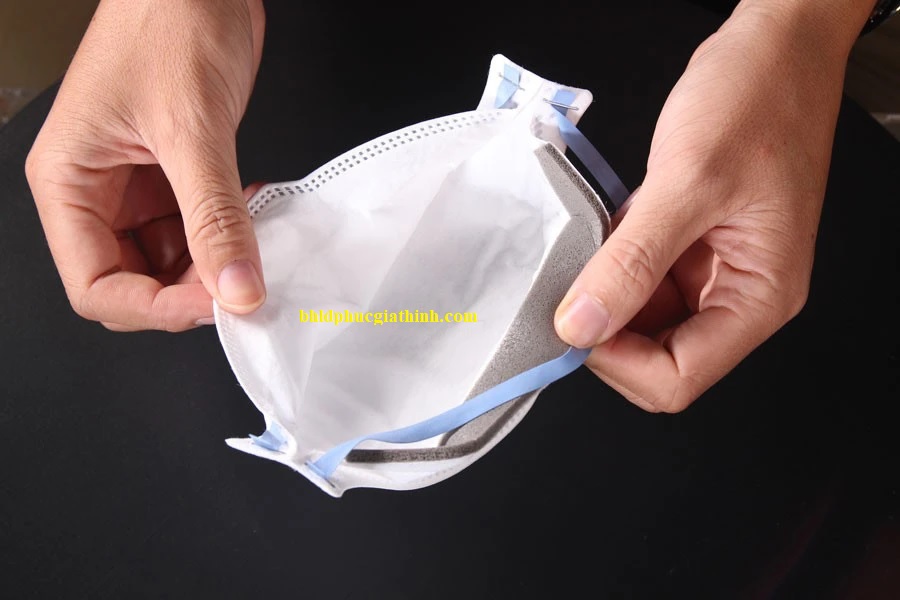 Khẩu trang cao cấp bảo hộ hô hấp 3M™ 9320+ tiêu chuẩn FFP2 dây đeo qua đầu