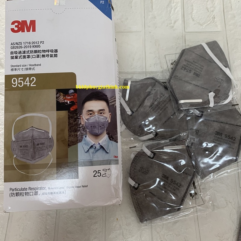 Khẩu trang than hoạt tính 3M 9542 KN95 chính hãng