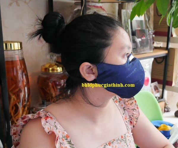 Khẩu trang than hoạt tính lọc bụi kháng khuẩn NeoMask VC65 dây đeo qua gáy