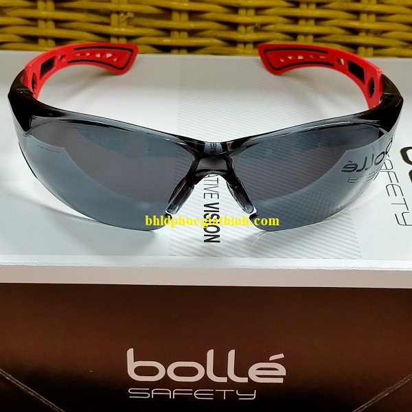 Kính bảo hộ chống hoá chất Rush Smoke thương hiệu Bolle Pháp