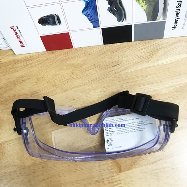 Kính chống hoá chất V-Maxx thương hiệu Honeywell của Mỹ