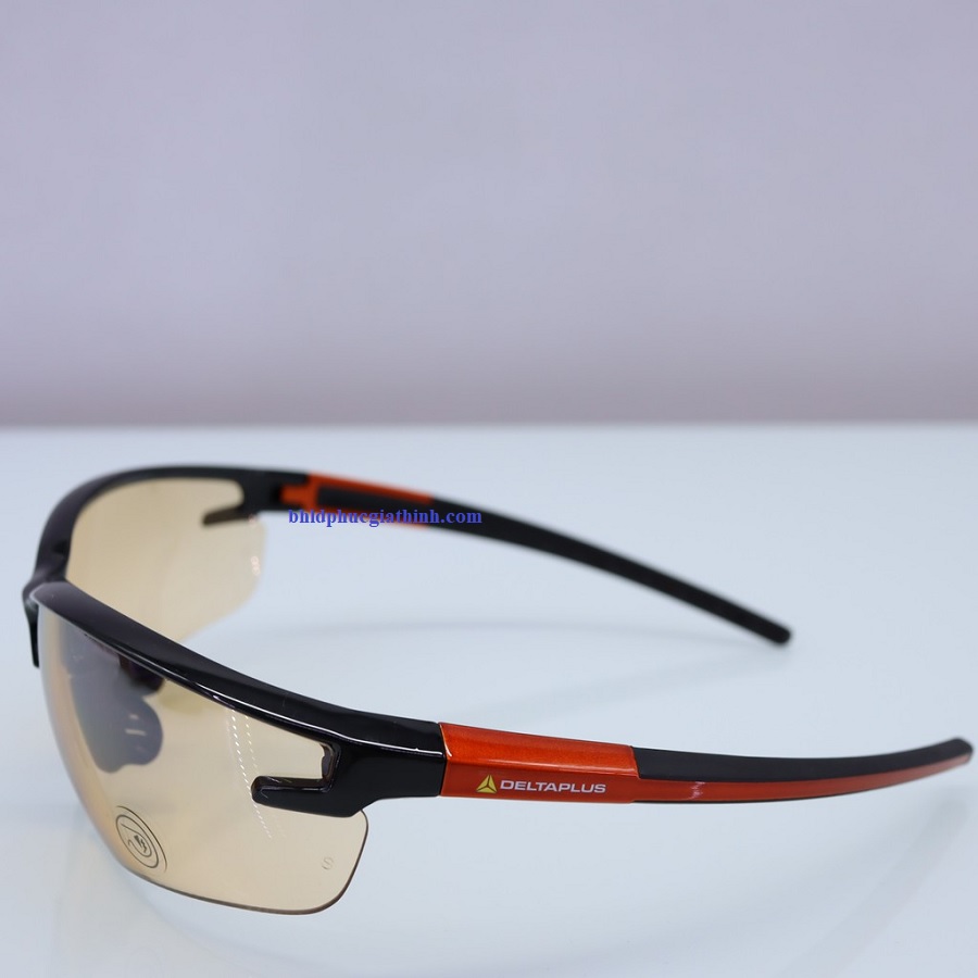 Kính bảo hộ chống tia cực tím và tia hồng ngoại DeltaPlus Fuji2 Gradient chính hãng