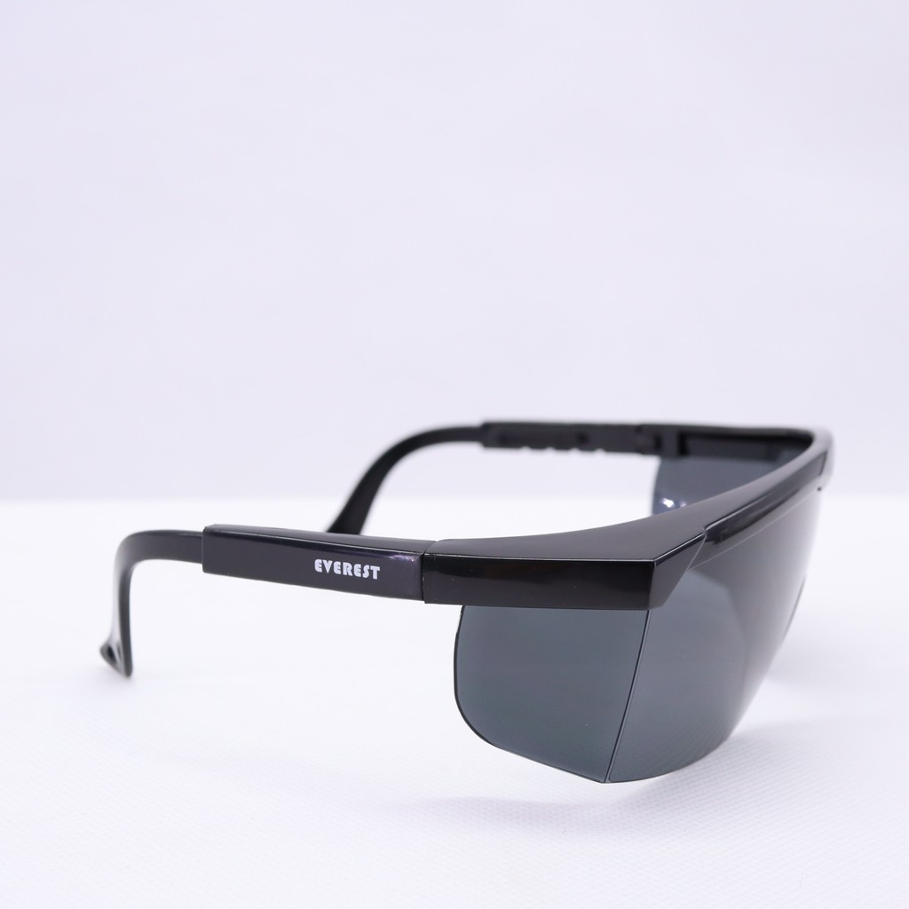 KÍNH BẢO HỘ EVEREST EV105 TRẮNG - ĐEN