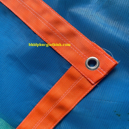 Lưới PVC chắn lan can công trình, chắn cửa thang máy cắt theo kích thước yêu cầu