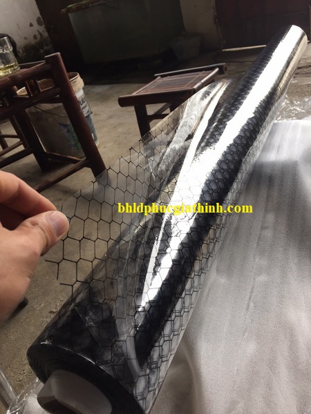 Màng nhựa PVC lưới mắt cáo chống tĩnh điện kích thước 1.37m x 30m x 0.3mm