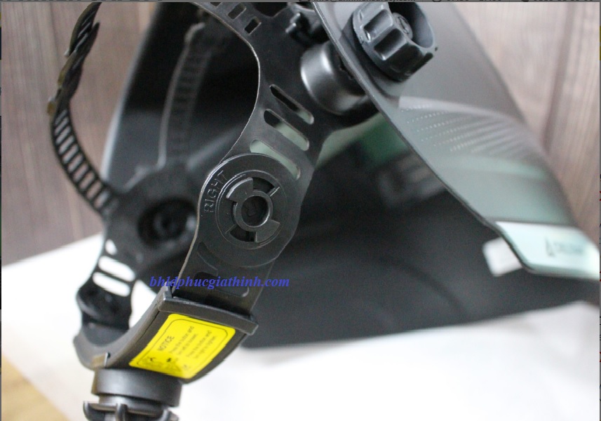 Mặt nạ hàn hồ quang điện cảm ứng tự động có màn chắn tự che Delta Plus BARRIER 2