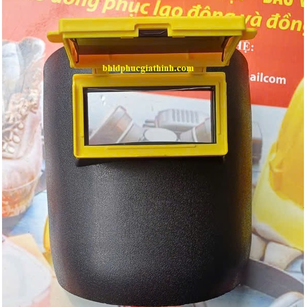 Mặt nạ hàn gọng lò xo Usafety sử dụng kết hợp với nón bảo hộ