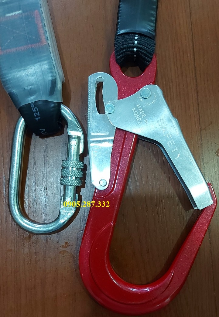 Dây an toàn toàn thân 1 móc nhôm có giảm sốc giá rẻ
