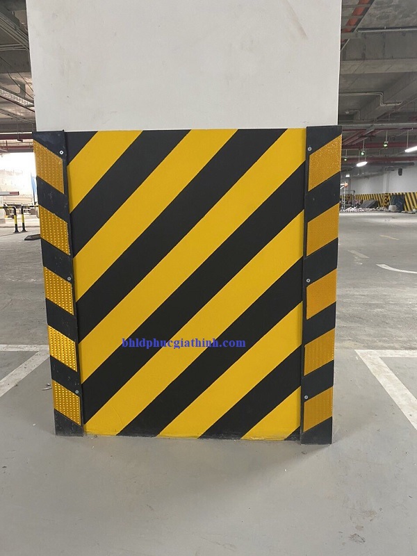 Thanh ốp cột cao su vuông phản quang 1m (1000*100*10mm)