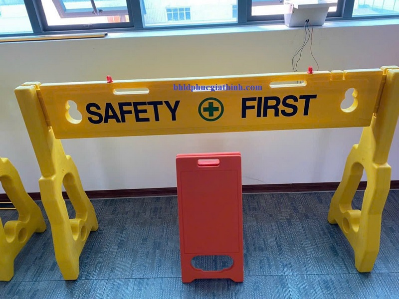 Rào chắn bảo vệ di động nhựa HDPE L1.510 x W420 x H900mm nhập khẩu Hàn Quốc chính hãng