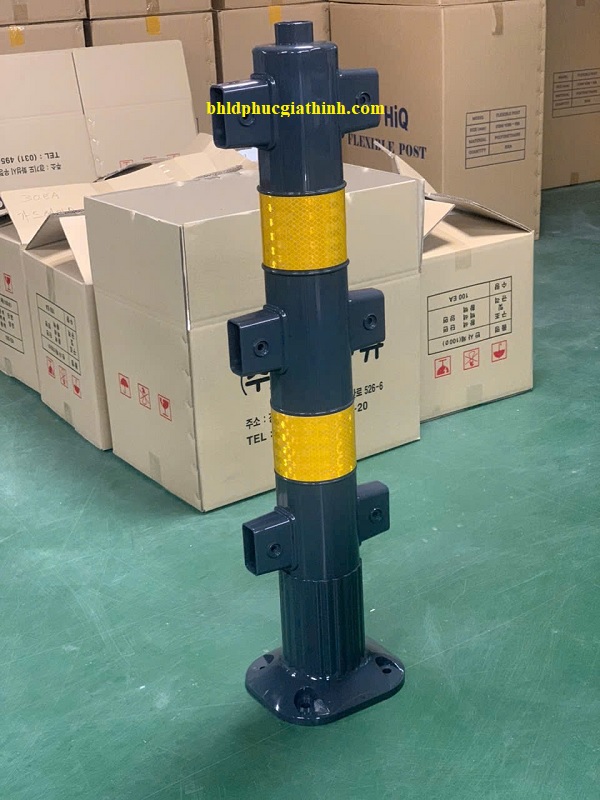 Rào phân làn 3 thanh phản quang L2.000xW200xH950mm có thể lắp đặt nối tiế