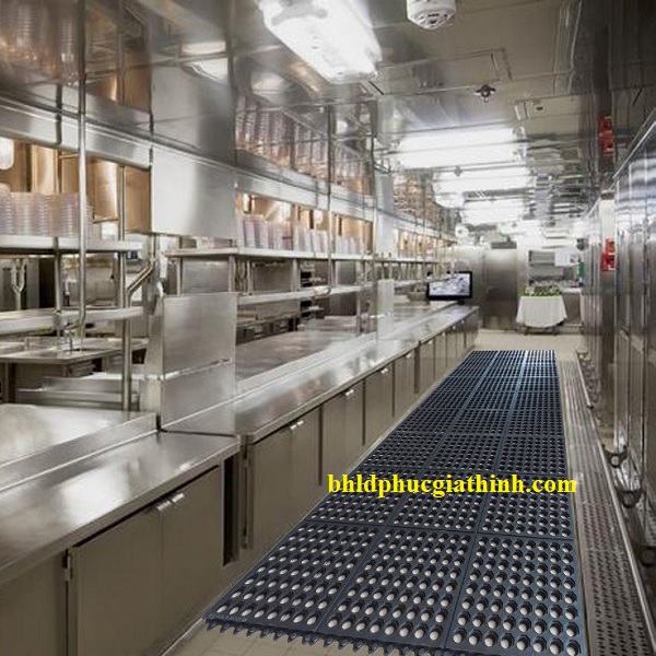 Thảm cao su lót sàn chống trơn trượt kích thước 91x91x1.2cm màu đen