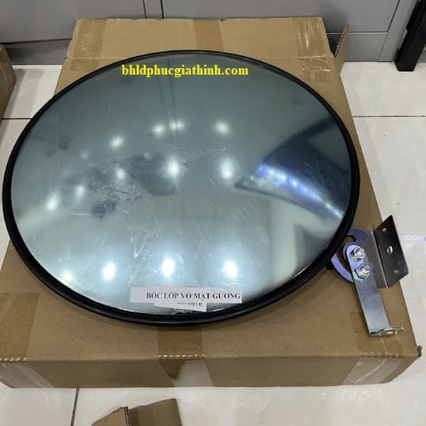 Gương cầu lồi giao thông bằng nhựa D60cm màu đen