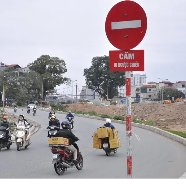 Biển báo giao thông phản quang P.102 Cấm Đi Ngược Chiều