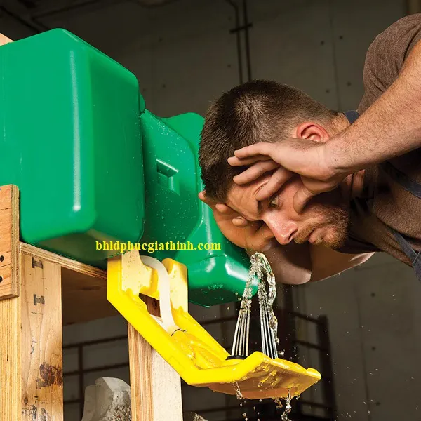 Bồn nước rửa mắt khẩn cấp di động HAWS 7501 dung tích 9 gallon (34.1 lít)