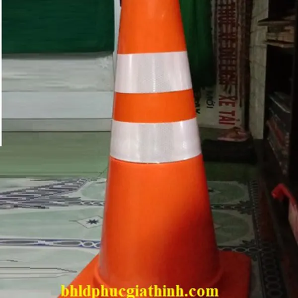 Cọc tiêu giao thông hai đường phản quang nhựa HDPE cứng GT.70A cao 70cm