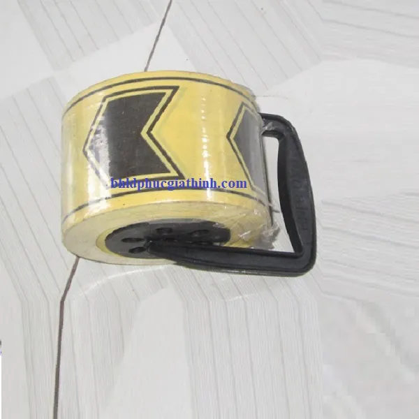 Cuộn rào công trình lõi nhựa có tay cầm