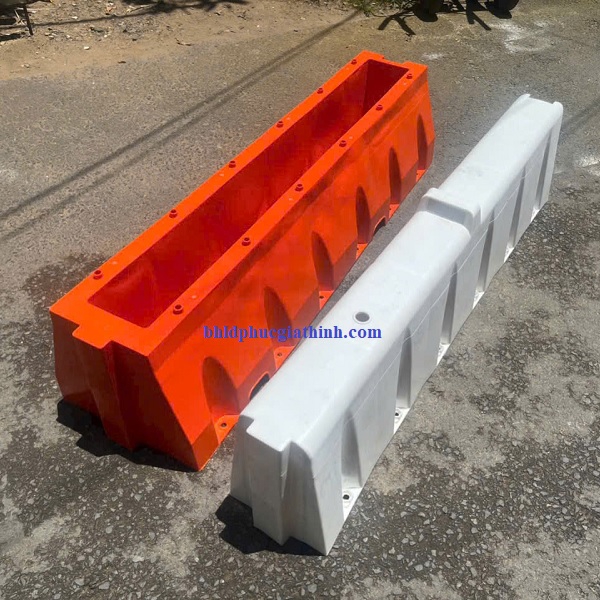 DẢI PHÂN CÁCH GIAO THÔNG TB BẰNG NHỰA DÀI 1.5M