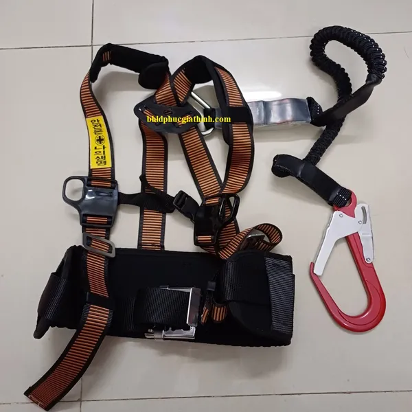 Dây an toàn bán thân kiểu Hàn Quốc giảm xóc 1 móc nhôm có đệm lưng