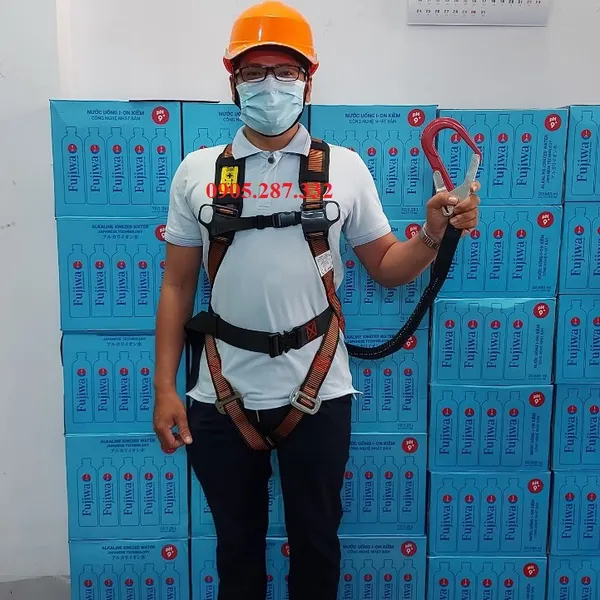 Dây an toàn toàn thân 1 móc nhôm có giảm sốc giá rẻ