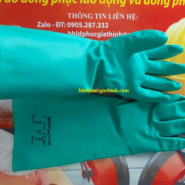 Găng tay công nghiệp chống hoá chất Ansell 37-165 chất liệu Nitrile