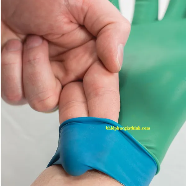 Găng tay chống hóa chất 3 lớp dùng một lần Ansell MICROFLEX 93-260