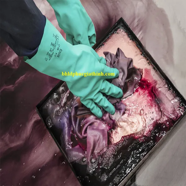Găng tay chống hoá chất Excia CT135 chất liệu Nitrile Malaysia