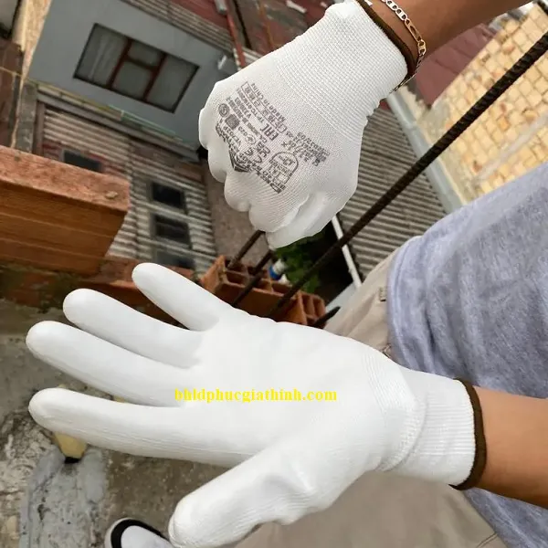 Găng tay dệt kim sợi Polyester phủ PU lòng bán tay Deltaplus VE702P