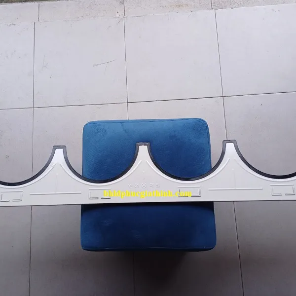 Giá treo nón bảo hộ lao động Hàn Quốc loại 4 nón