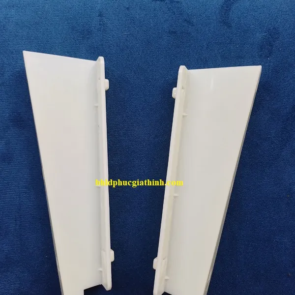 Giá treo nón bảo hộ lao động Hàn Quốc loại 4 nón