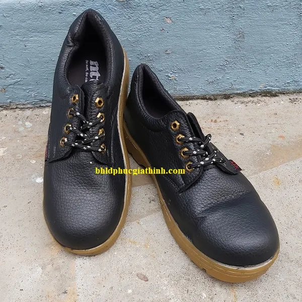 Giày bảo hộ đế kép mũi thép đế thép NTT P07 giá rẻ