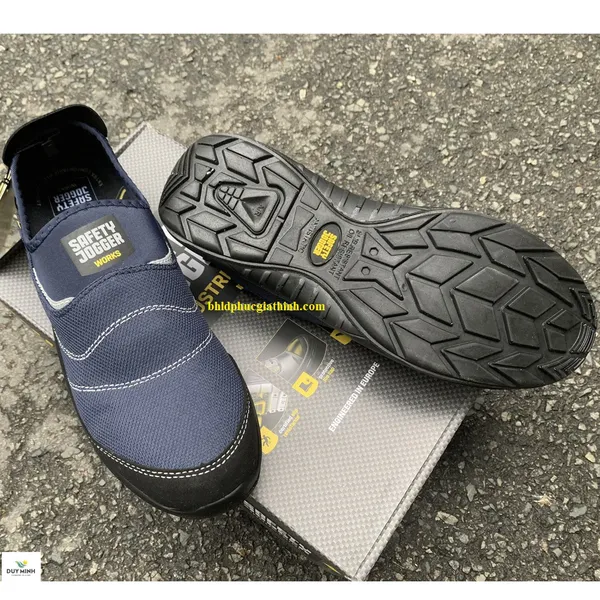 Giày bảo hộ không buộc dây siêu nhẹ có phản quang Jogger YuKon S1P