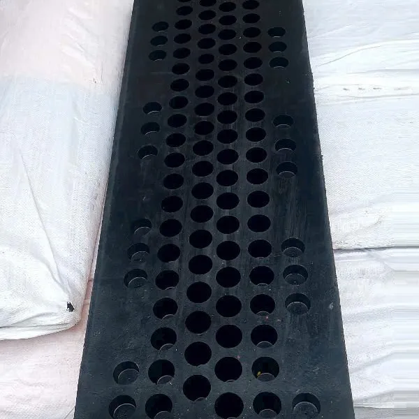 Gờ giảm tốc cao su chịu lực kích thước L1000 x W300 x H30mm