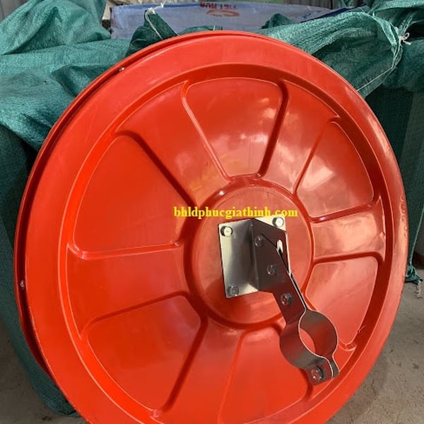 Gương cầu lồi giao thông bằng nhựa D120cm có mái che