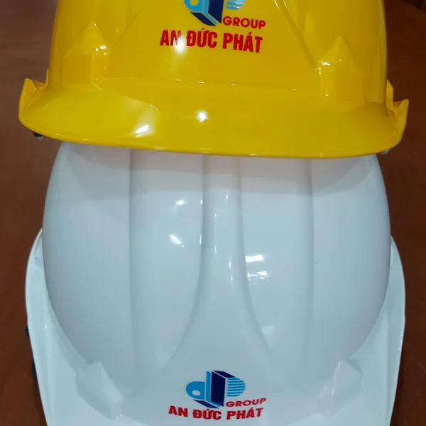 In logo trực tiếp lên nón bảo hộ lao động