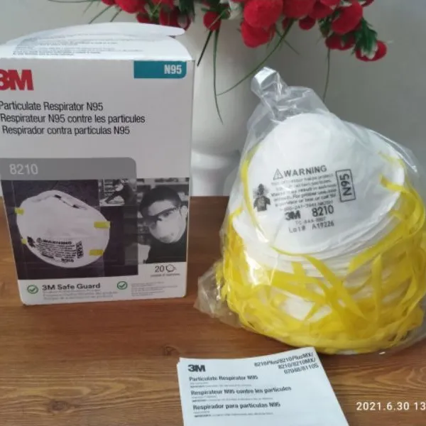Khẩu trang phòng độc 3M 8210 N95 dùng một lần