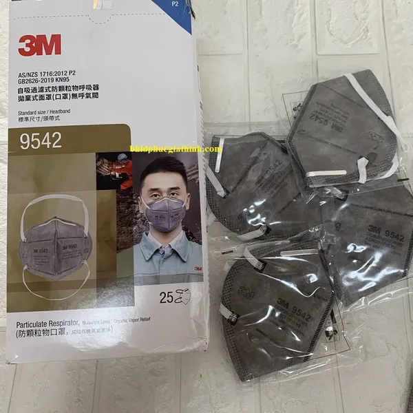 Khẩu trang than hoạt tính 3M 9542 KN95 chính hãng