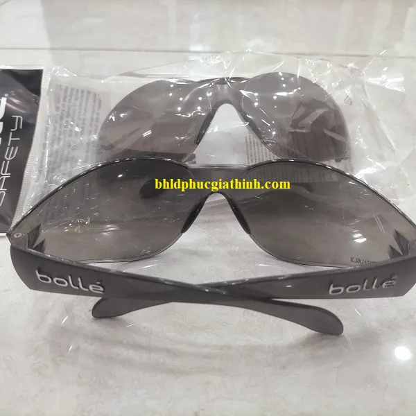 Kính bảo hộ chống hoá chất chống tia UV Bolle BANDIDO 1667202 chính hãng Pháp