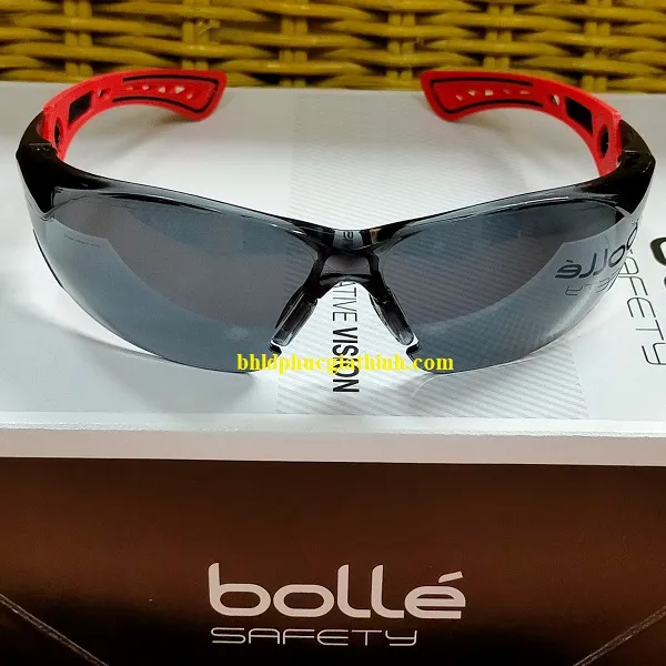 Kính bảo hộ chống hoá chất Rush Smoke thương hiệu Bolle Pháp
