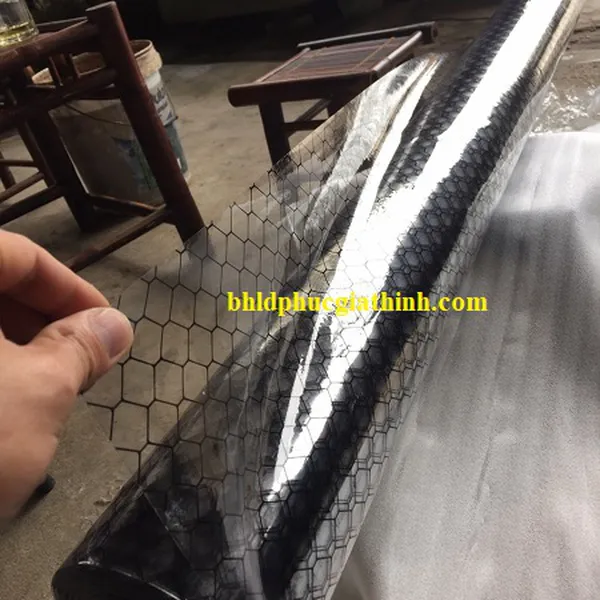 Màng nhựa PVC lưới mắt cáo chống tĩnh điện kích thước 1.37m x 30m x 0.5mm
