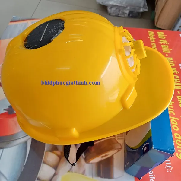 Nón bảo hộ cao cấp gắn quạt dùng Pin năng lượng mặt trời
