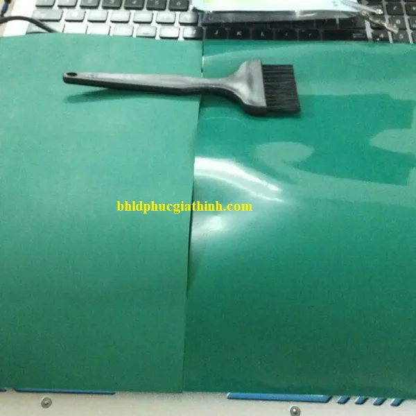 Thảm cao su 2 lớp chống tĩnh điện kích thước 1.2m x 10m x 2mm màu xanh